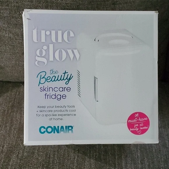 CONAIR: The Beauty Skin Care Fridge